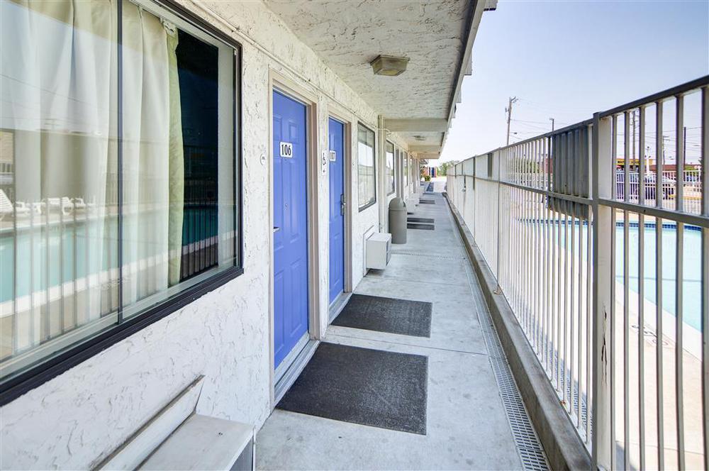 Motel 6 Fort Worth, Tx East Екстер'єр фото